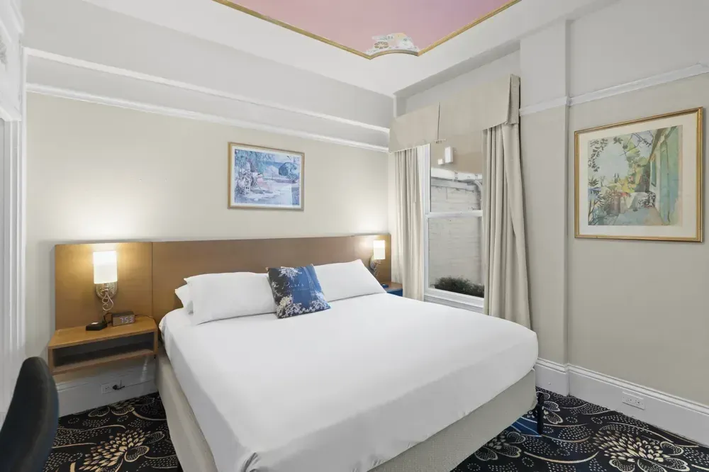 The Deluxe King at the Cornell Hotel de France