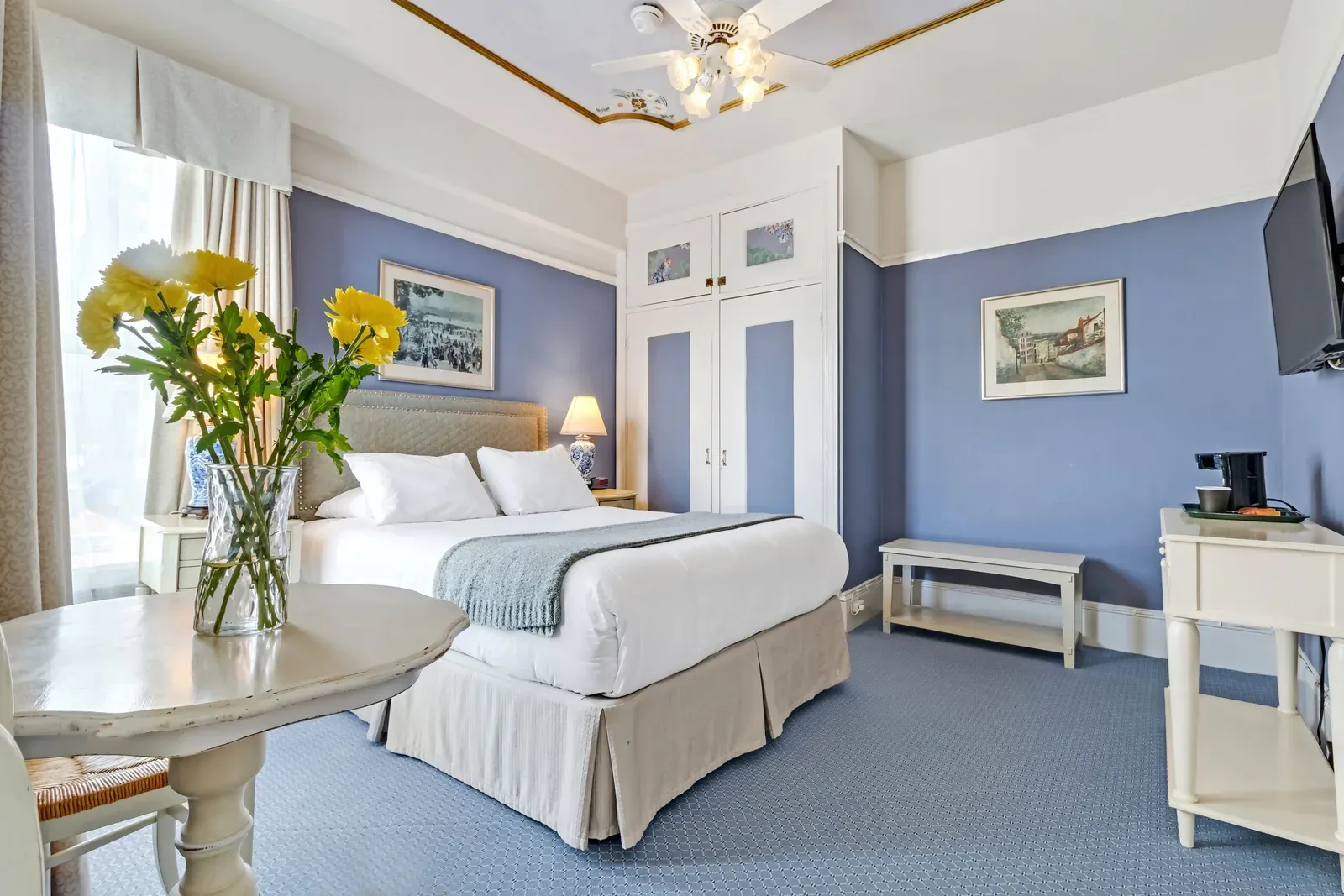Inside the Cornell Hotel de France