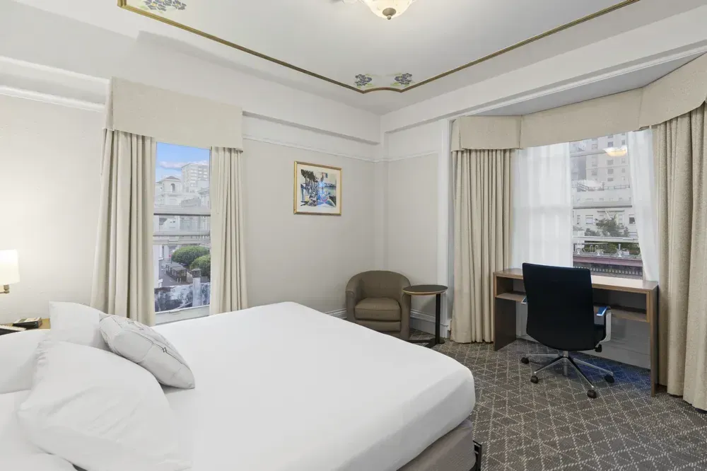 The Premier King at the Cornell Hotel de France