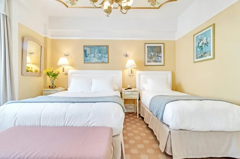 Triple Room, view 4